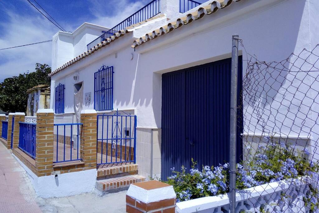 Fabulosa Casa De Vacaciones Junto Al Mar Torrox Exterior photo